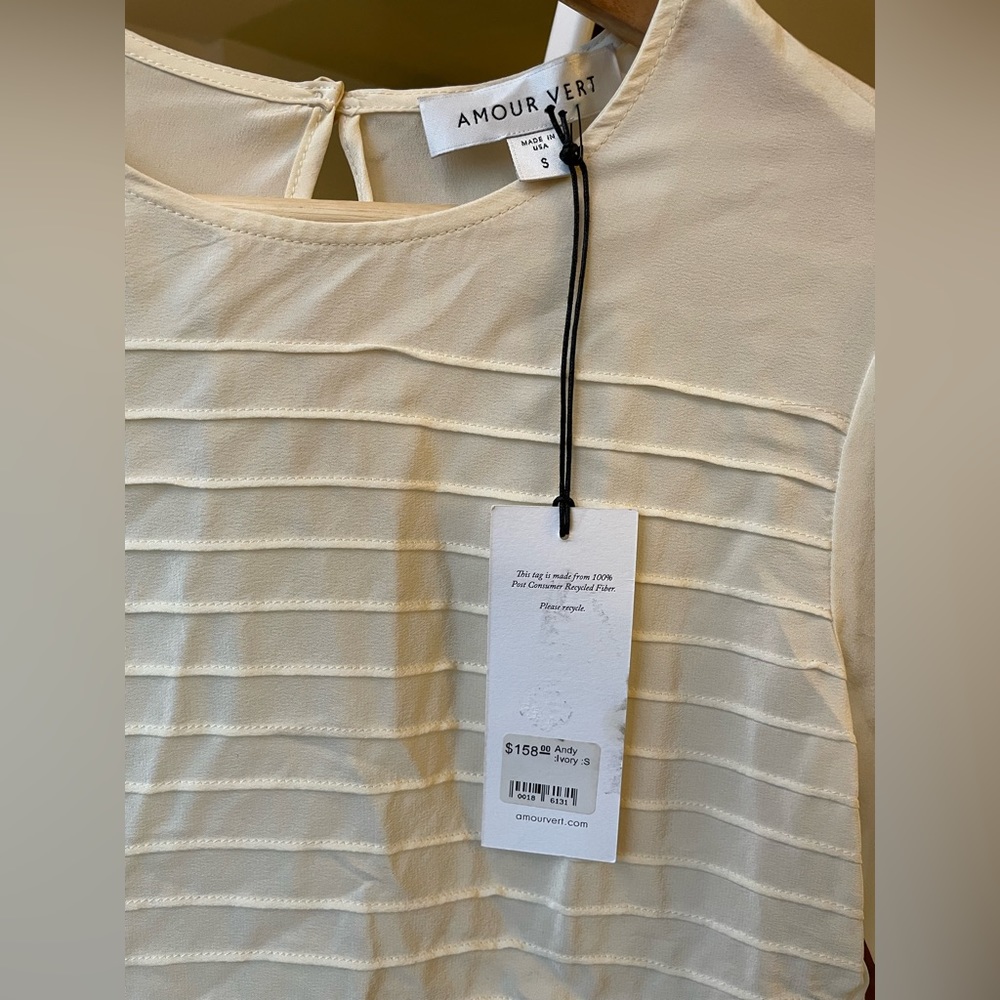 *NWT* Amour Vert • Andy Silk Blouse Ivory
